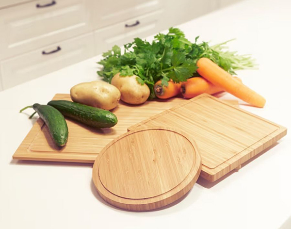 Why do you need a wooden stir-fry spatula?